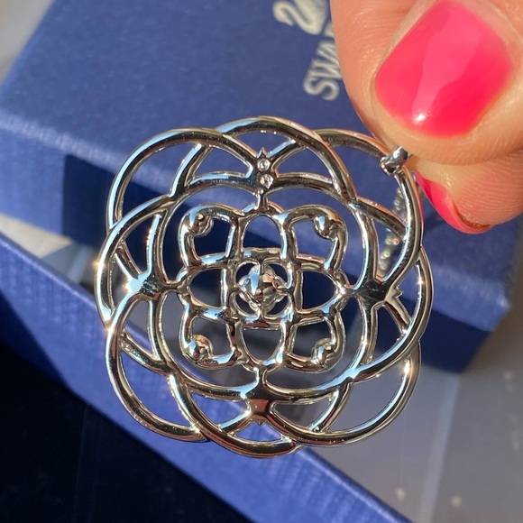 SWAROVSKI sapphire blue and clear crystals silver tone necklace - Picture 4 of 7